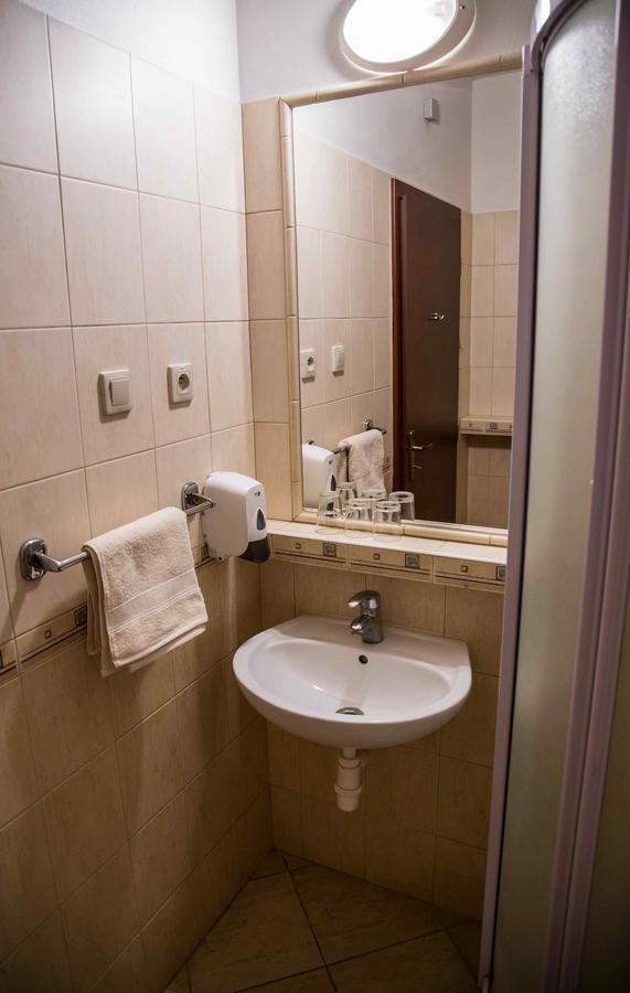 Penzion Fit - Contactless Check In Zwoleń Zewnętrze zdjęcie