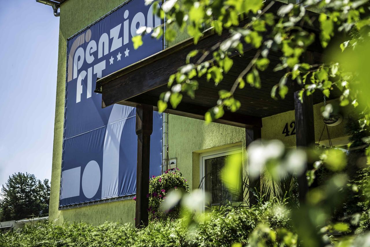 Penzion Fit - Contactless Check In Zwoleń Zewnętrze zdjęcie